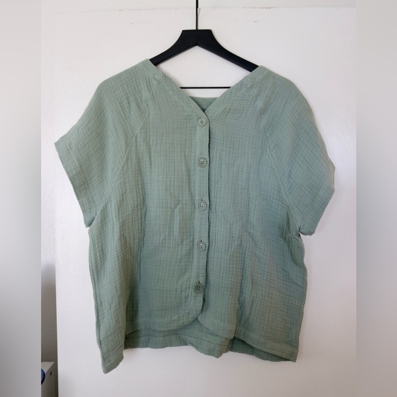 Madewell Linen Shirt Button Detail on Back - Picture 2 of 3